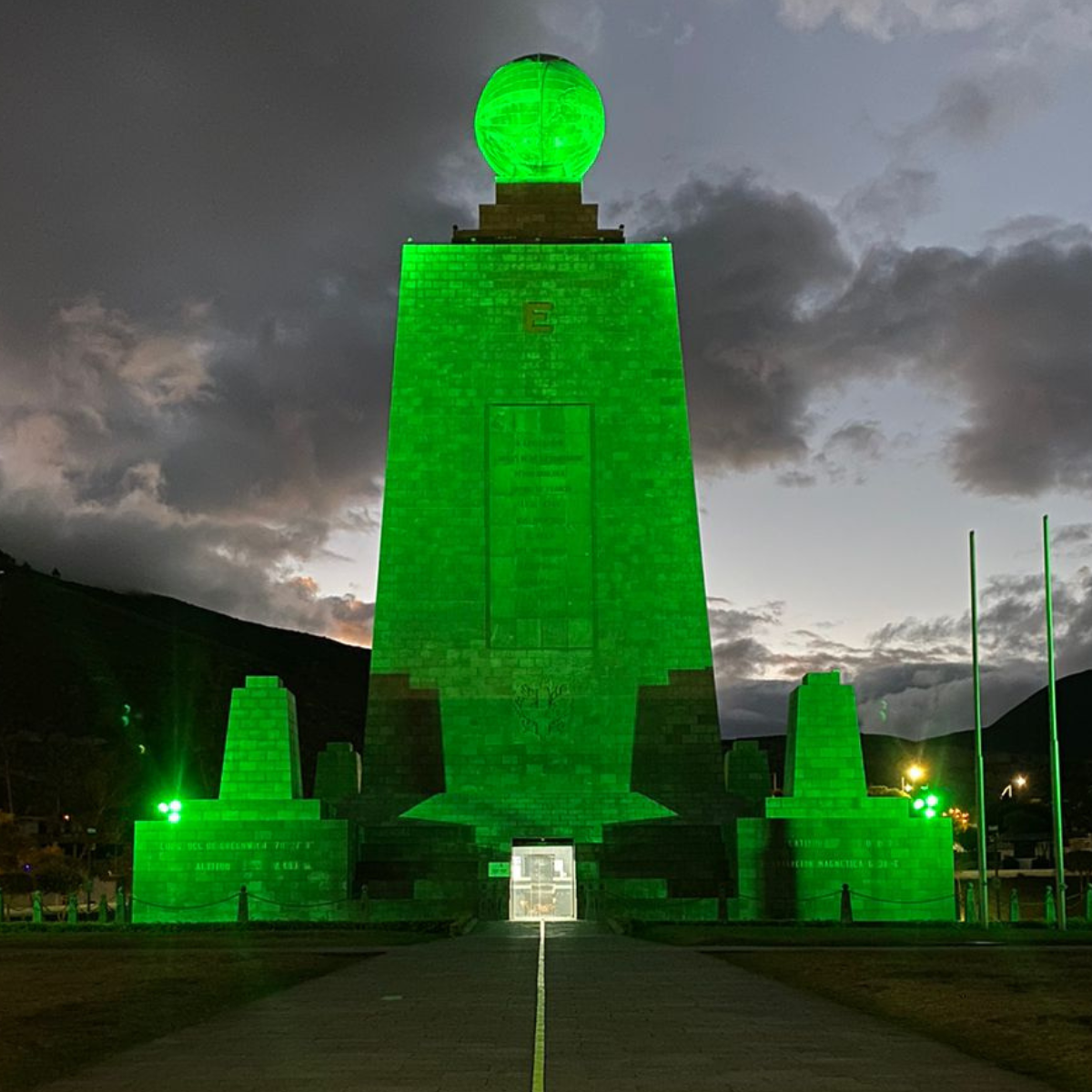 "Lighting Ecuador's Monument to the Middle of the World in Green: Where Hemispheres Unite for a Glaucoma-Free World"